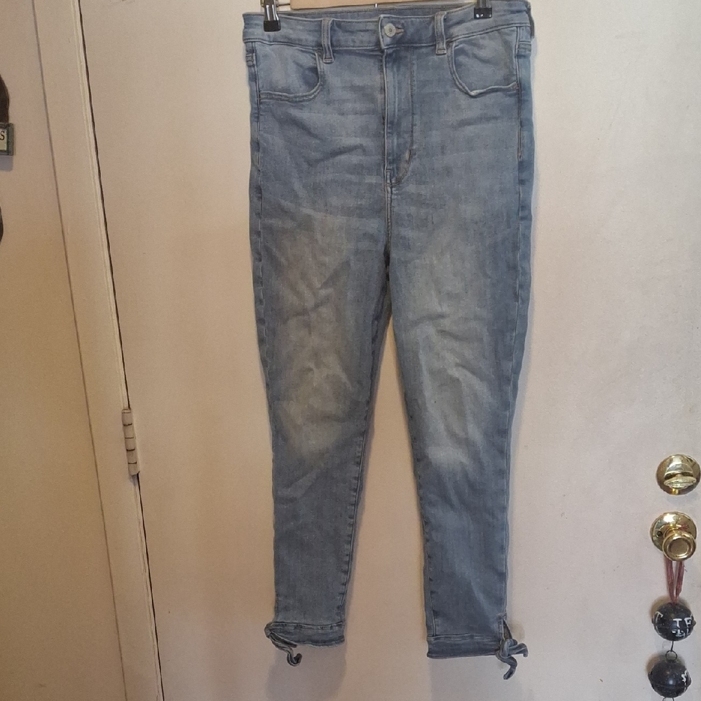 American Eagle Outfitters Light Blue Ankle Jeans With Ties At Ankles